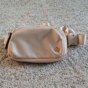 Ann Klein Belt Bag/ Crossbody